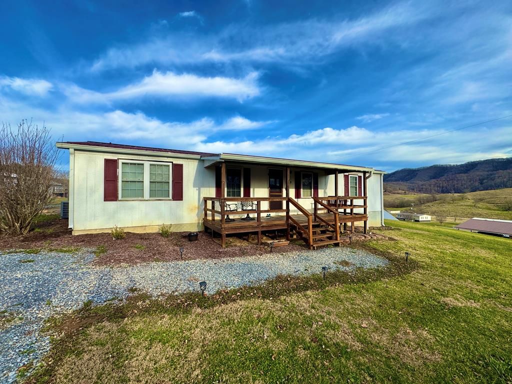 Photo of 1619 Buckeye Hollow Rd, Saltville, VA 24370 (MLS # 104593)