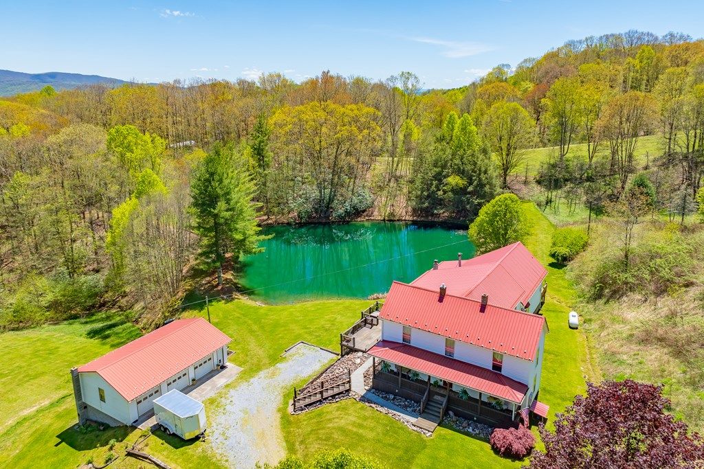 Photo of 434 Glenwood Rd, Troutdale, VA 24378 (MLS # 109741)