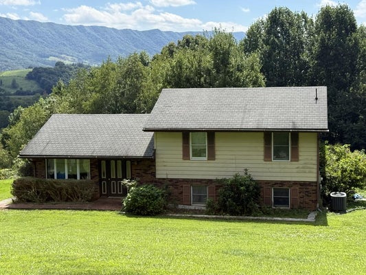 1170 ELK GARDEN RD, LEBANON, VA 24266 - Image 8ab2cd00fa79b93b1ac7d8468c19ddb8/682741134