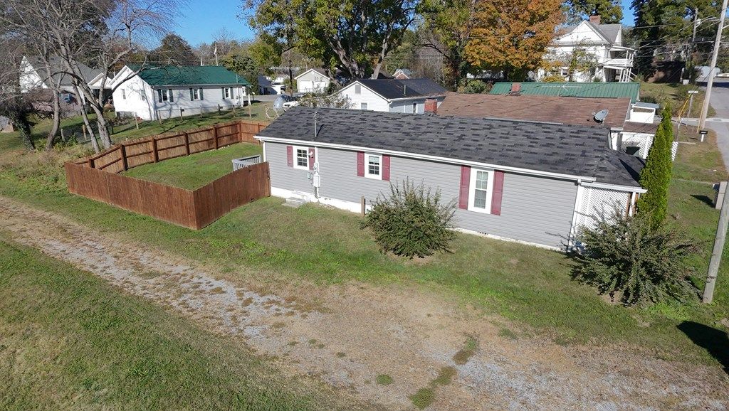 Photo of 211 SW Butt St, Abingdon, VA 24210 (MLS # 103773)
