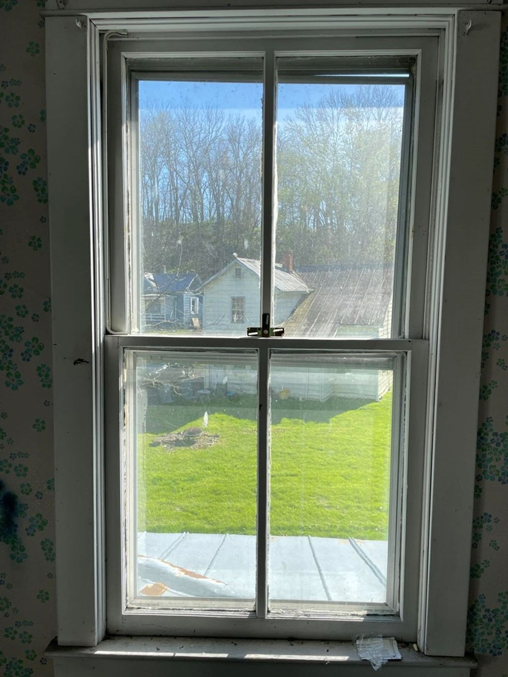 Photo of 420 Buchanan St, Marion, VA 24354 (MLS # 104726)