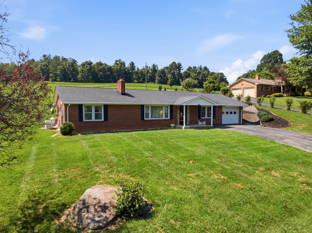 181 Ridgeview Rd