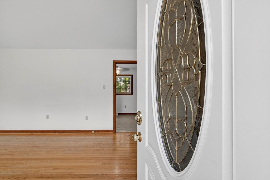 Photo of 316 Morningside Drive, Abingdon, VA 24210 (MLS # 104023)