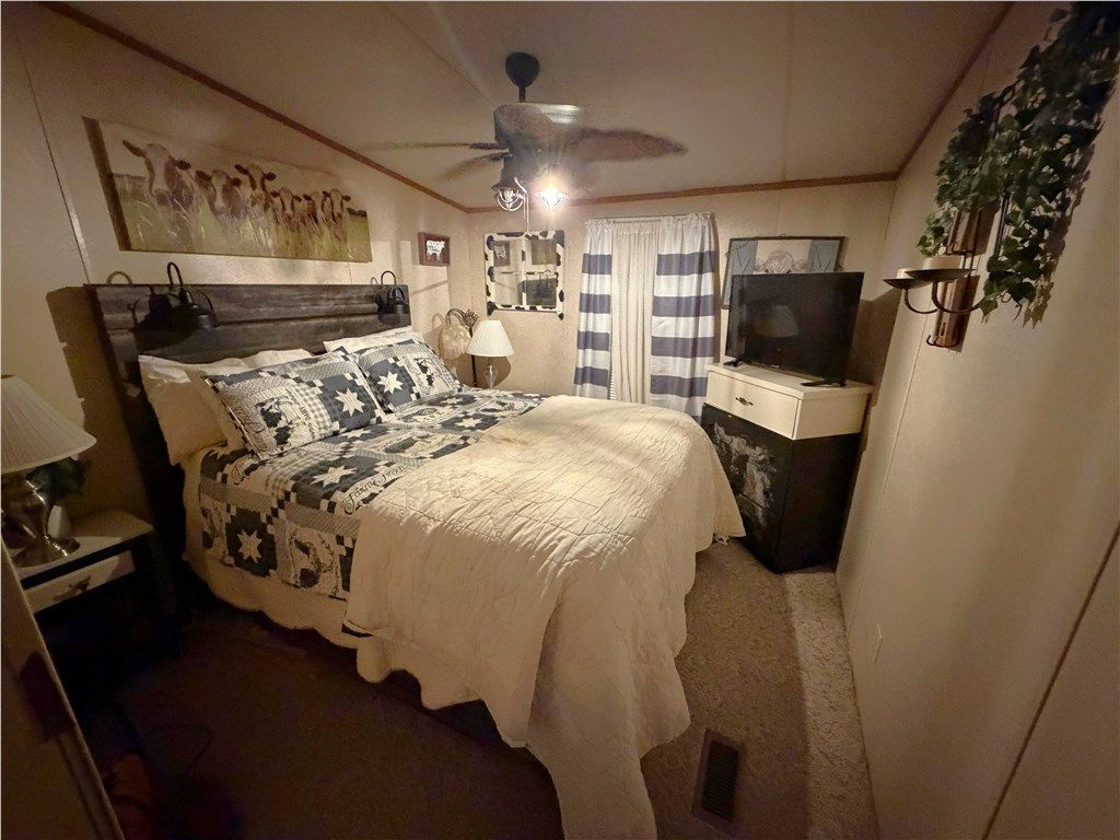 Photo of 671 Phillipi Hollow Rd, Atkins, VA 24311 (MLS # 104336)