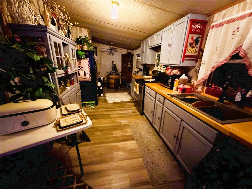 Photo of 671 Phillipi Hollow Rd, Atkins, VA 24311 (MLS # 104336)