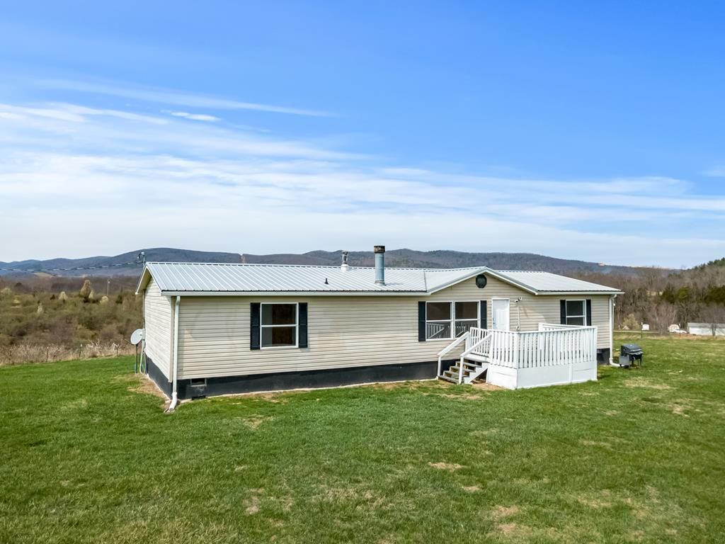 Photo of 490 Bentwood Dr, Max Meadows, VA 24360 (MLS # 109204)