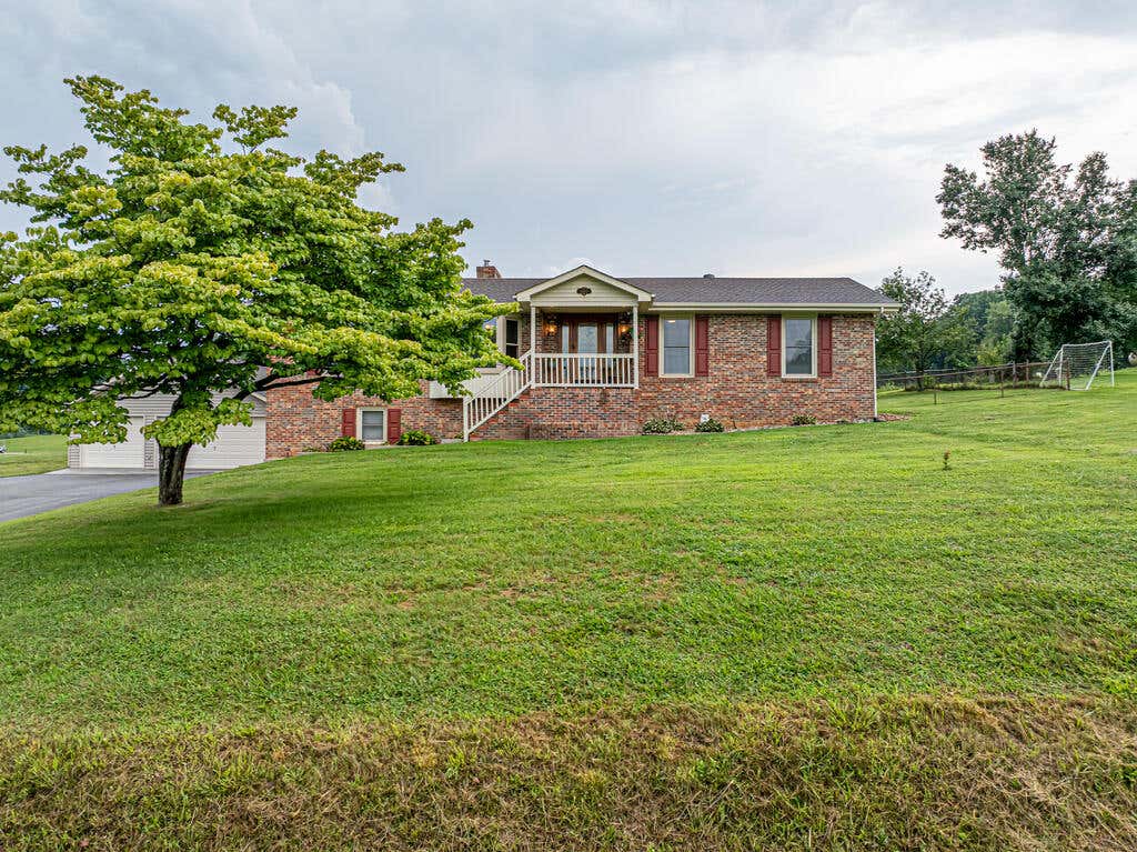 Photo of 20306 Benhams Rd, Bristol, VA 24202 (MLS # 111431)