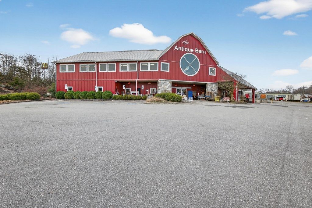 Photo of 1080 W Main Street, Abingdon, VA 24210 (MLS # 109210)