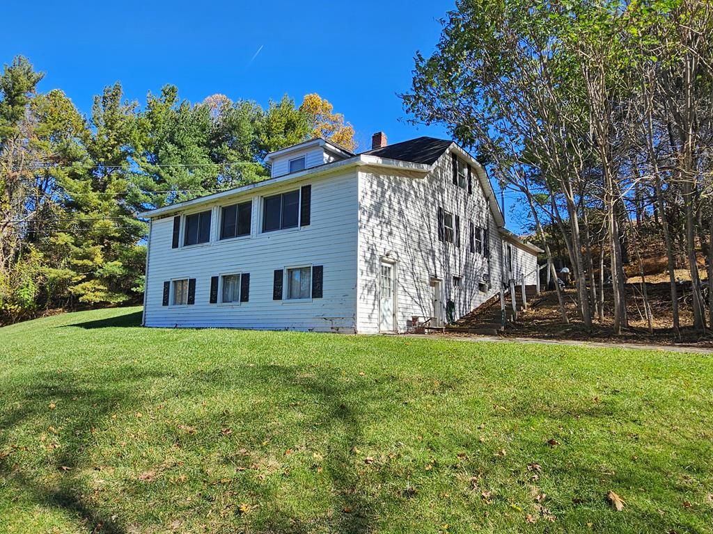 Photo of 306 Tower Rd, Galax, VA 24333 (MLS # 103878)