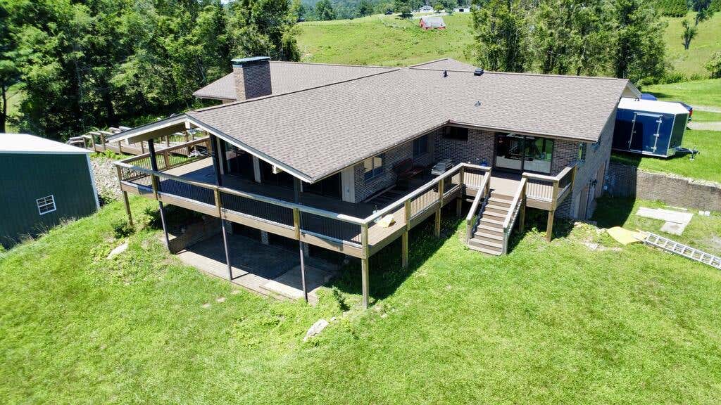 Photo of 164 Windswept Ln, Galax, VA 24333 (MLS # 111548)