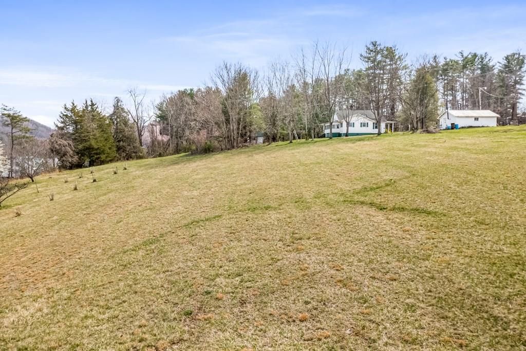 Photo of 112 Acre Ivanhoe Rd #6-14 &amp; 26-34, Ivanhoe, VA 24350 (MLS # 109195)
