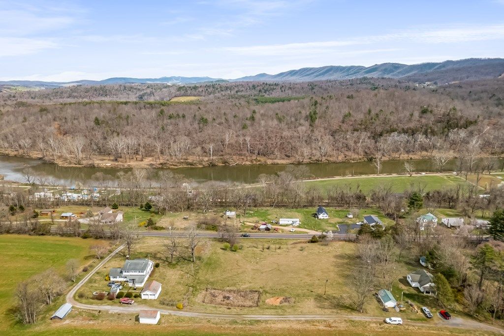 Photo of 112 Acre Ivanhoe Rd #6-14 &amp; 26-34, Ivanhoe, VA 24350 (MLS # 109195)