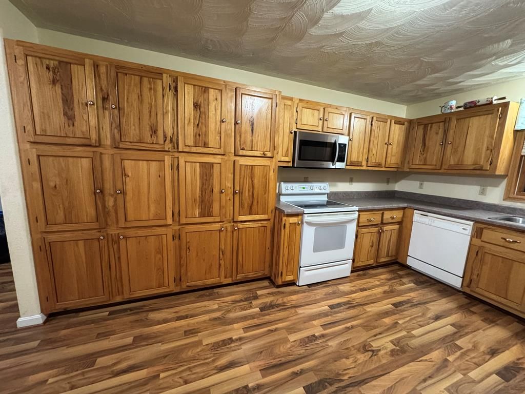 Photo of 2222 Highway 16, Marion, VA 24354 (MLS # 104094)