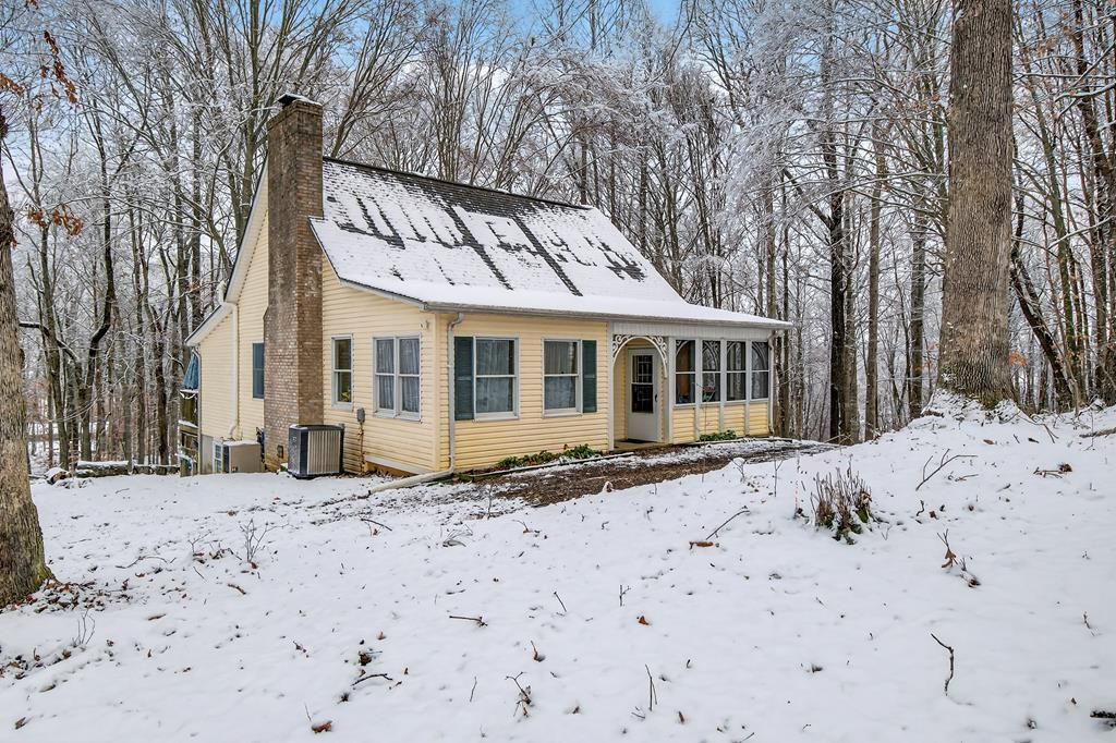 Photo of 12034 Waterhouse Lane, Meadowview, VA 24361 (MLS # 104340)