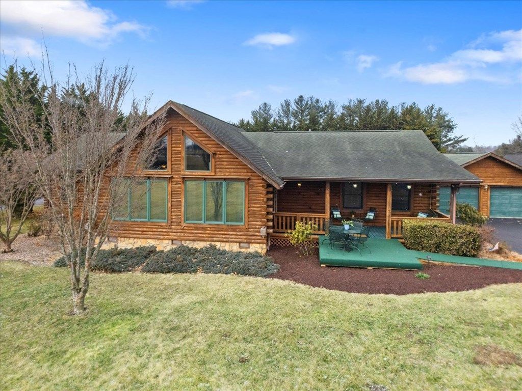 Photo of 5433 Cougar Trail Road, Dublin, VA 24084 (MLS # 105933)