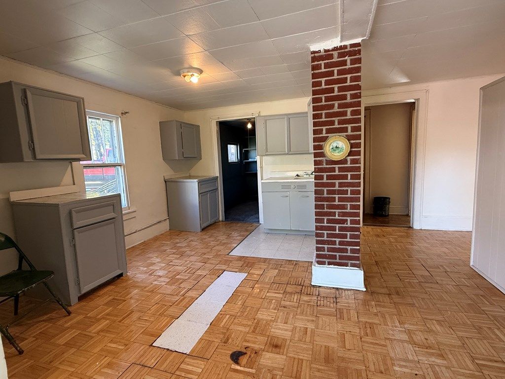 Photo of 118 E Orange St, Marion, VA 24354 (MLS # 103819)