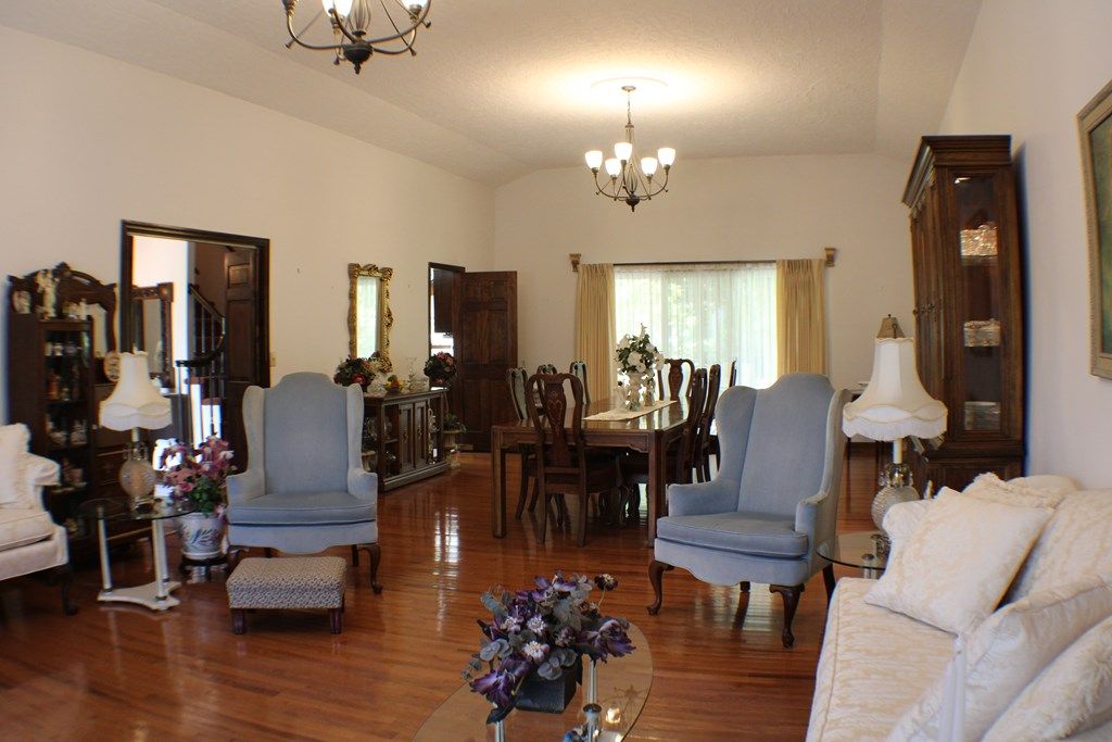 Photo of 161 Valley Dr, Richlands, VA 24641 (MLS # 110054)
