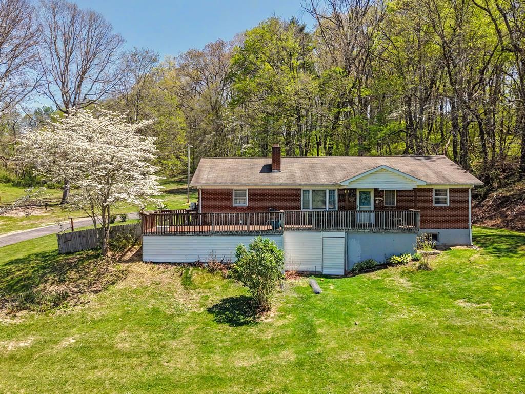 Photo of 104 Frost Ln, Max Meadows, VA 24360 (MLS # 109762)