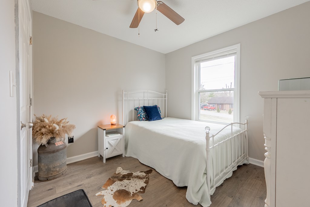 Rural Retreat, Virginia 24368, United States, 3 Bedrooms Bedrooms, ,2 BathroomsBathrooms,Residential,Contingent,85984