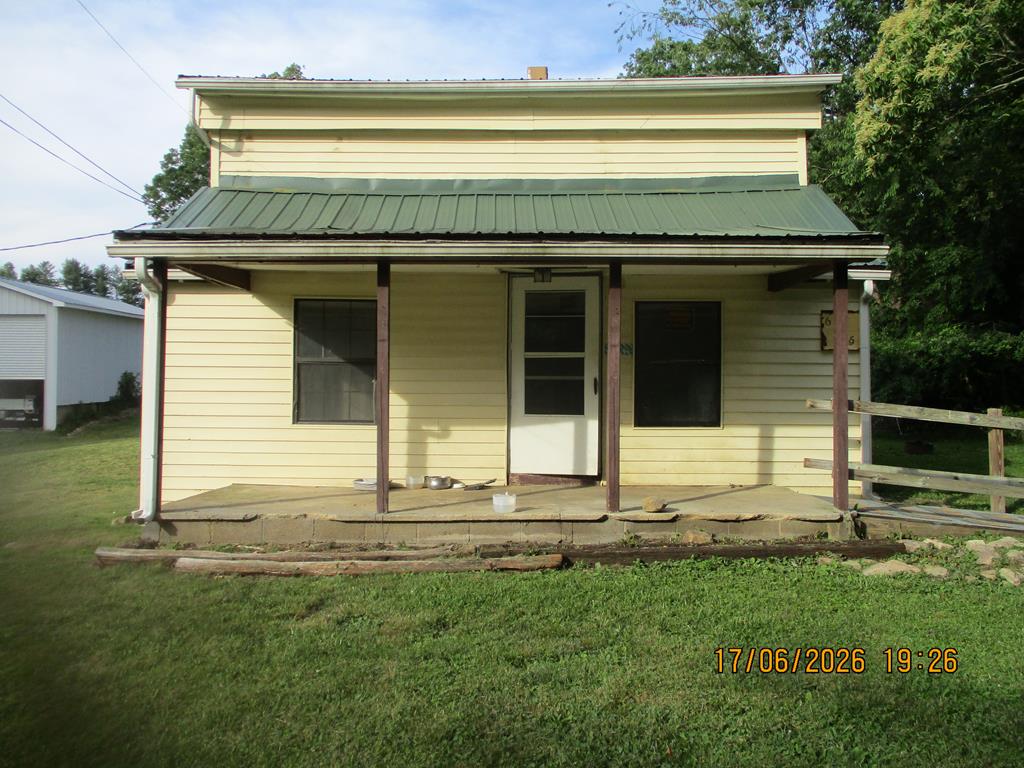 Photo of 625 Stoney Battery Rd, Marion, VA 24354 (MLS # 110631)