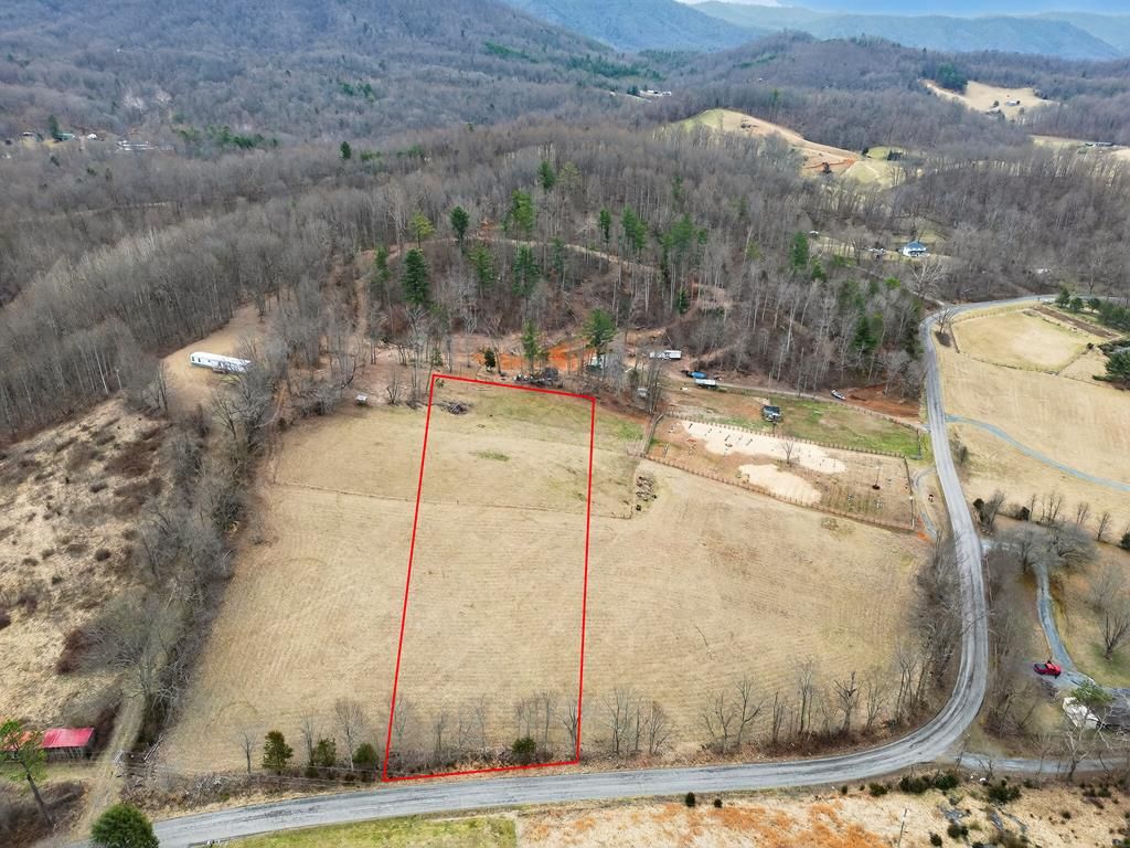 Photo of 177 Twin Oaks Rd #2, Abingdon, VA 24211 (MLS # 109100)