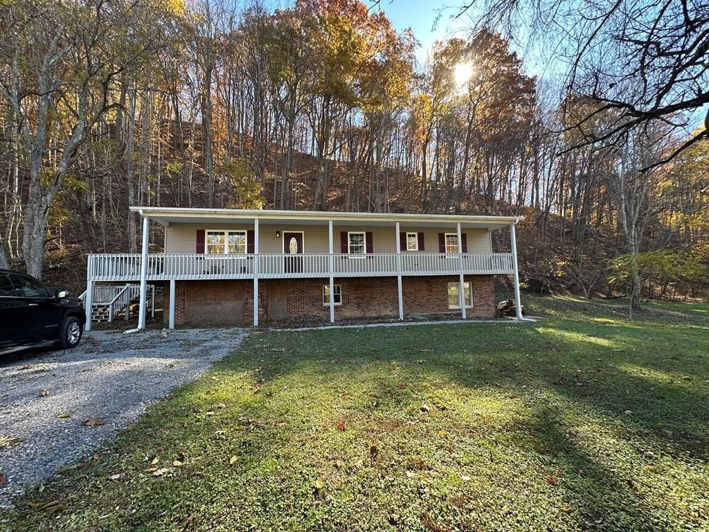 Photo of 29184 Tobias Drive, Meadowview, VA 24361 (MLS # 104040)