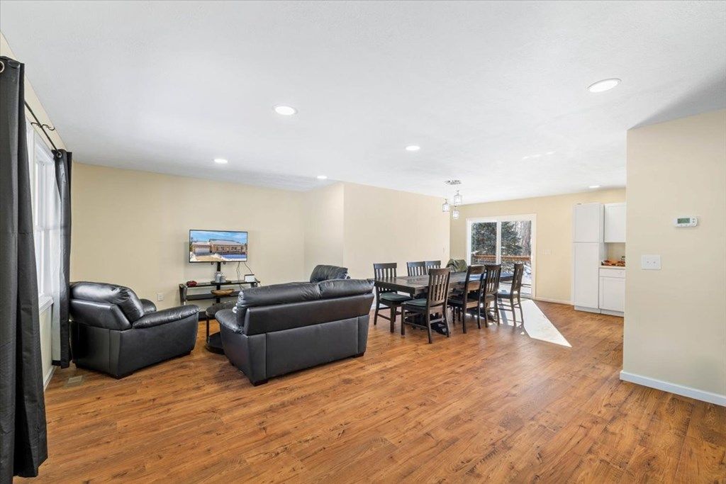 Photo of 101 Heritage Ln, Galax, VA 24333 (MLS # 105795)