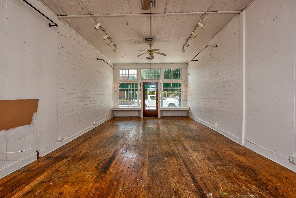 Photo of 403 E. Main ST, Abingdon, VA 24210 (MLS # 110291)