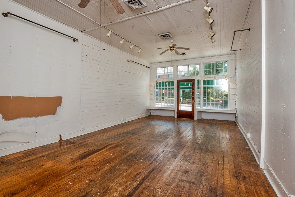 Photo of 403 E. Main ST, Abingdon, VA 24210 (MLS # 110291)