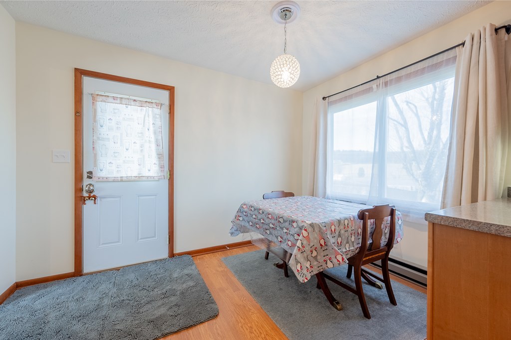 Rural Retreat, Virginia 24368, United States, 3 Bedrooms Bedrooms, ,2 BathroomsBathrooms,Residential,Active,22929