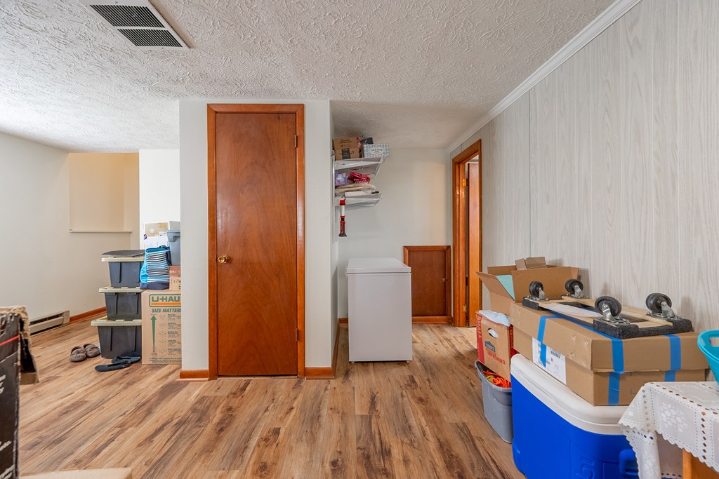 Rural Retreat, Virginia 24368, United States, 3 Bedrooms Bedrooms, ,2 BathroomsBathrooms,Residential,Active,22929