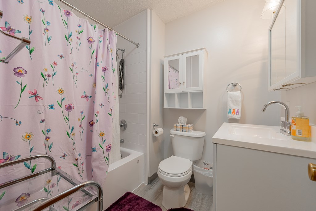 Rural Retreat, Virginia 24368, United States, 3 Bedrooms Bedrooms, ,2 BathroomsBathrooms,Residential,Active,22929