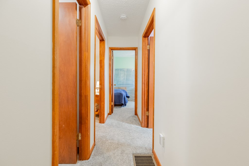 Rural Retreat, Virginia 24368, United States, 3 Bedrooms Bedrooms, ,2 BathroomsBathrooms,Residential,Active,22929