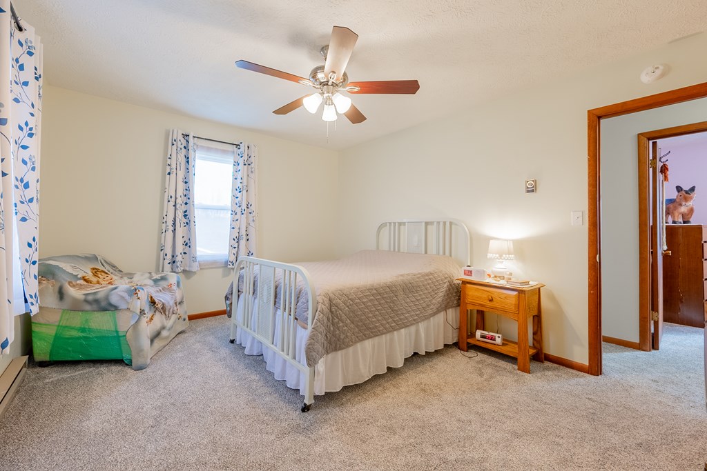 Rural Retreat, Virginia 24368, United States, 3 Bedrooms Bedrooms, ,2 BathroomsBathrooms,Residential,Active,22929