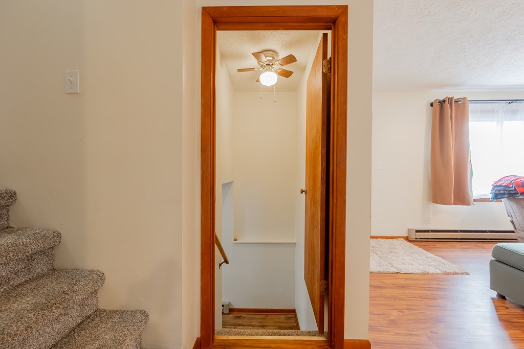 Rural Retreat, Virginia 24368, United States, 3 Bedrooms Bedrooms, ,2 BathroomsBathrooms,Residential,Active,22929