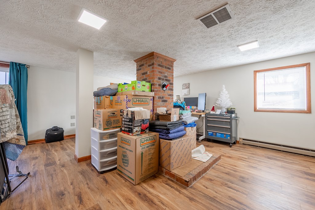 Rural Retreat, Virginia 24368, United States, 3 Bedrooms Bedrooms, ,2 BathroomsBathrooms,Residential,Active,22929