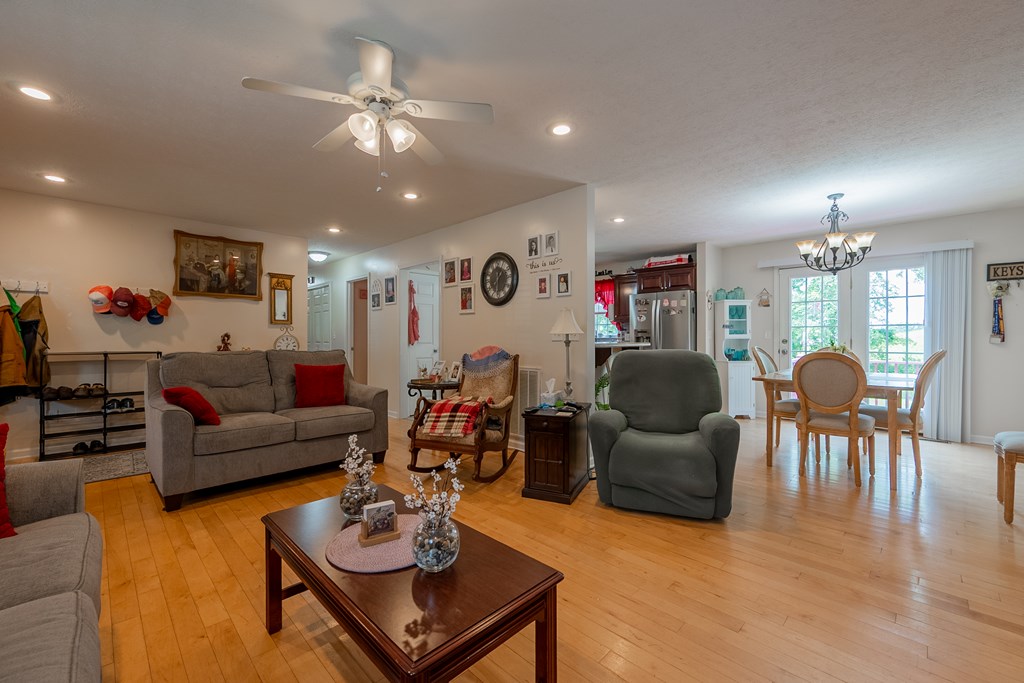 Woodlawn, Virginia 24381, United States, 3 Bedrooms Bedrooms, ,2 BathroomsBathrooms,Residential,Active,161883