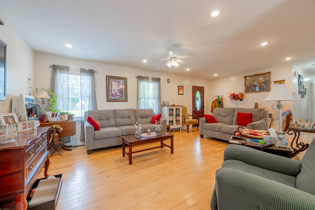 Woodlawn, Virginia 24381, United States, 3 Bedrooms Bedrooms, ,2 BathroomsBathrooms,Residential,Active,161883