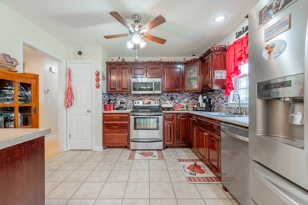 Woodlawn, Virginia 24381, United States, 3 Bedrooms Bedrooms, ,2 BathroomsBathrooms,Residential,Active,161883