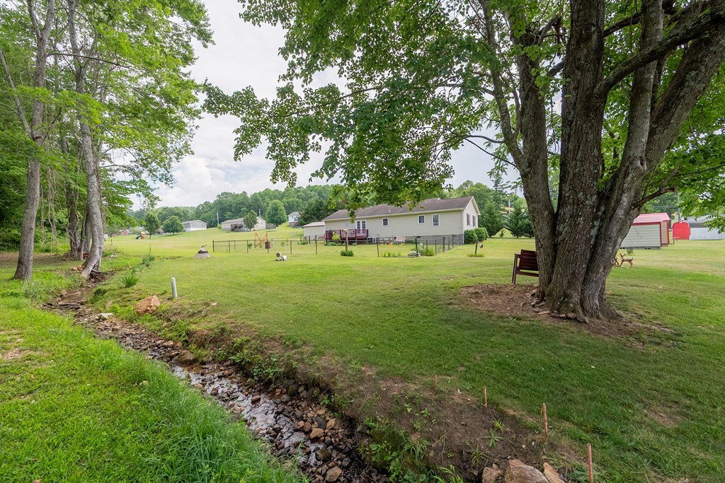 Woodlawn, Virginia 24381, United States, 3 Bedrooms Bedrooms, ,2 BathroomsBathrooms,Residential,Active,161883