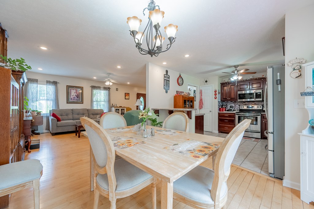 Woodlawn, Virginia 24381, United States, 3 Bedrooms Bedrooms, ,2 BathroomsBathrooms,Residential,Active,161883