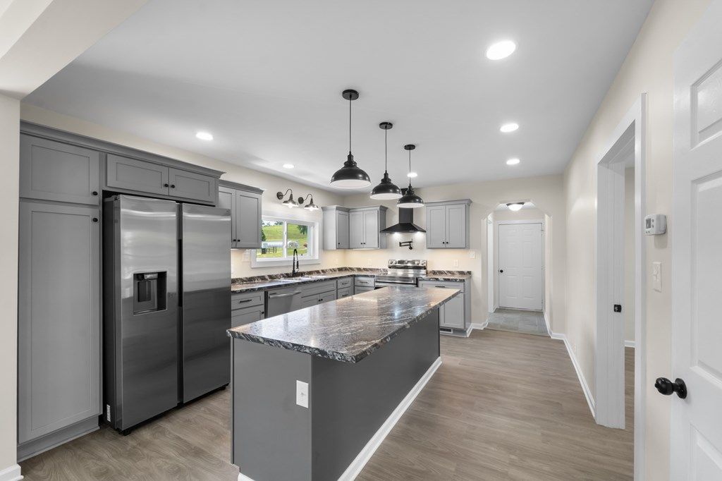 Photo of 18087 Wyndale Road, Abingdon, VA 24210 (MLS # 110176)