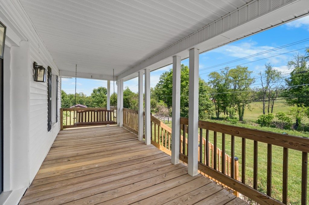 Photo of 18087 Wyndale Road, Abingdon, VA 24210 (MLS # 110176)