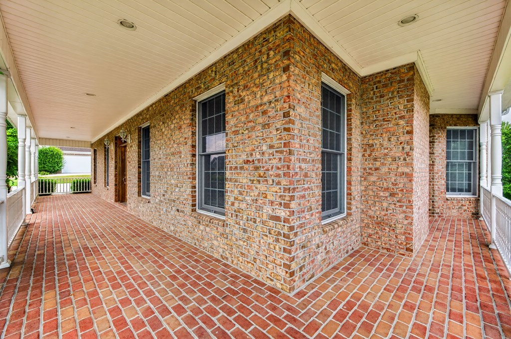 8241 River Course Dr.