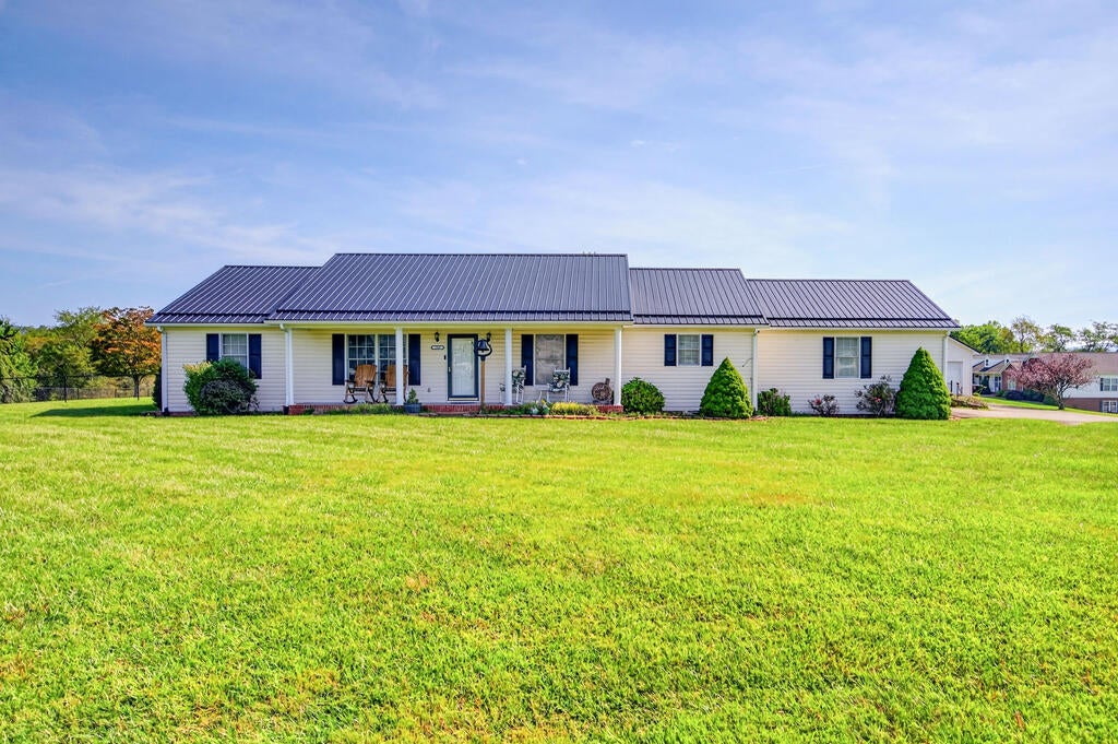 Photo of 108 White Tail Drive, Max Meadows, VA 24360 (MLS # 111902)
