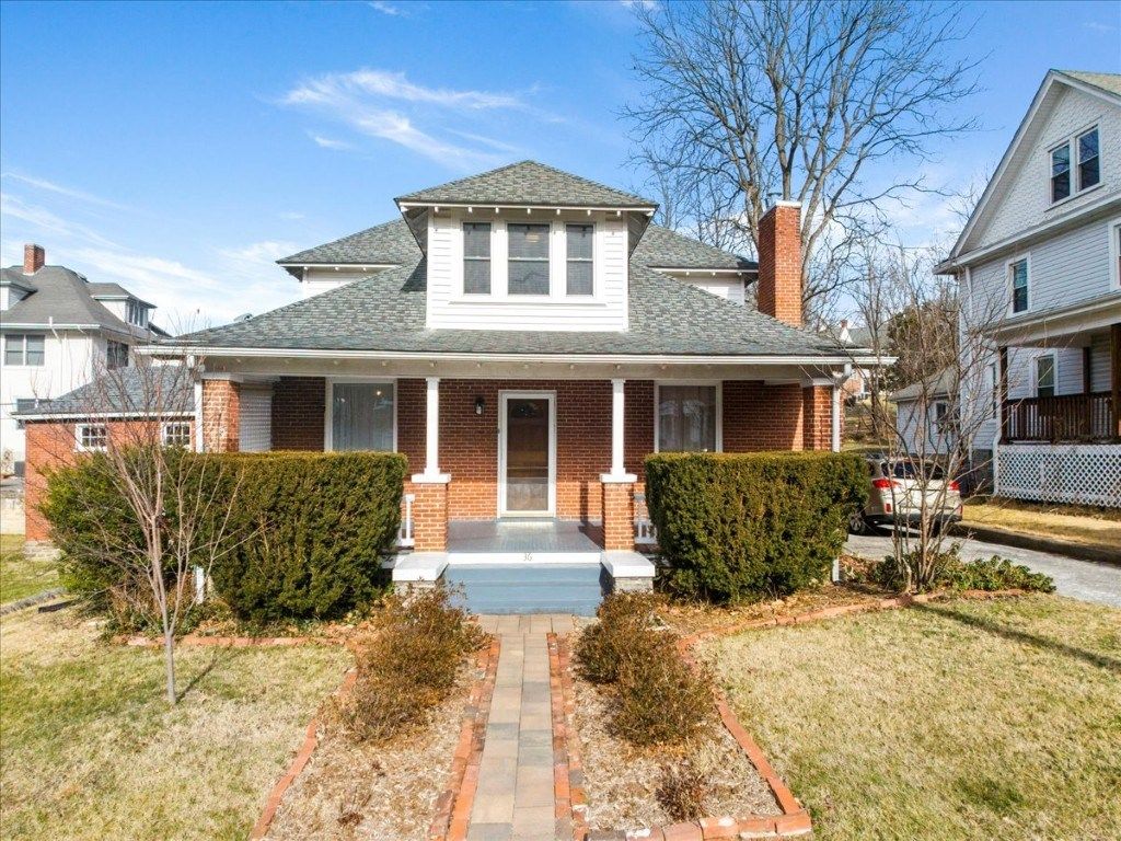 Photo of 36 NW 8th Street, Pulaski, VA 24301 (MLS # 104549)