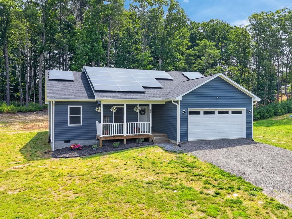 Photo of 192 Lonesome Dove Dr, Woodlawn, VA 24381 (MLS # 110769)