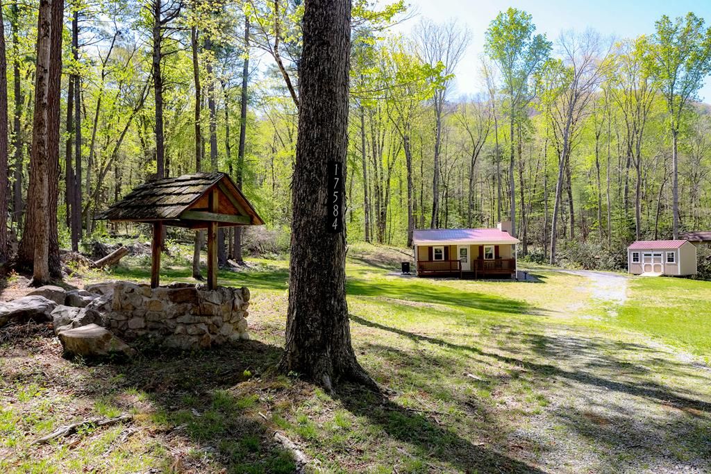 Photo of 17584 Burnt Cabin Trail, Chilhowie, VA 24319 (MLS # 109801)