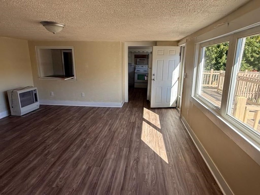 Photo of 113 Split Oak Ln, Galax, VA 24333 (MLS # 103774)