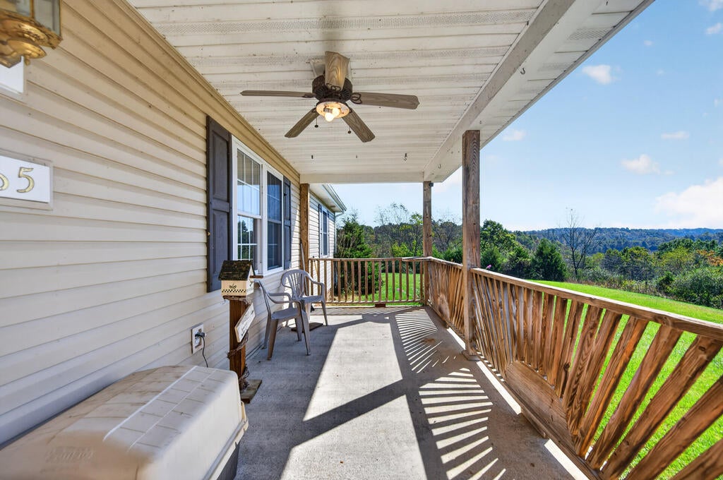 365 Oak Hill Lane